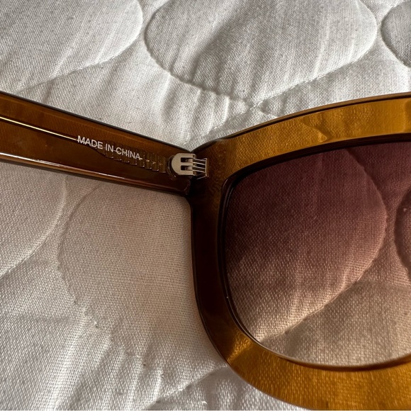 sunglasses - Picture 9 of 10